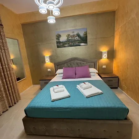 Saarah Guest house *