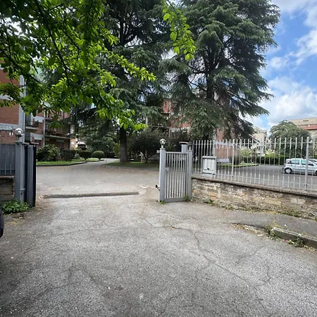 Saarah 4* Rome