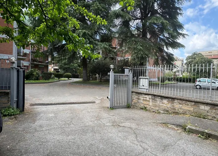 Saarah 4* Roma